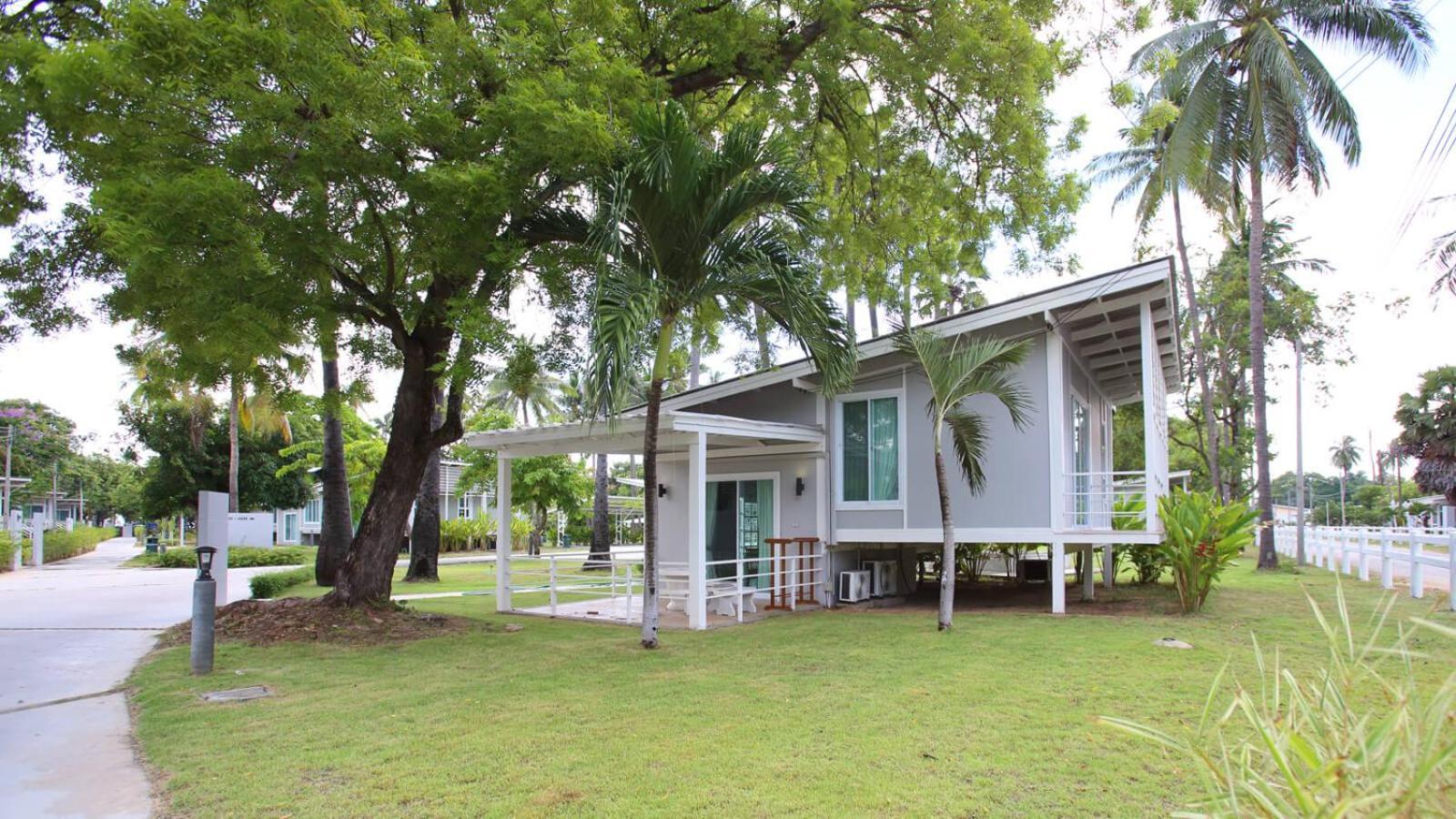 Bangsaen Heritage Hotel Exterior photo